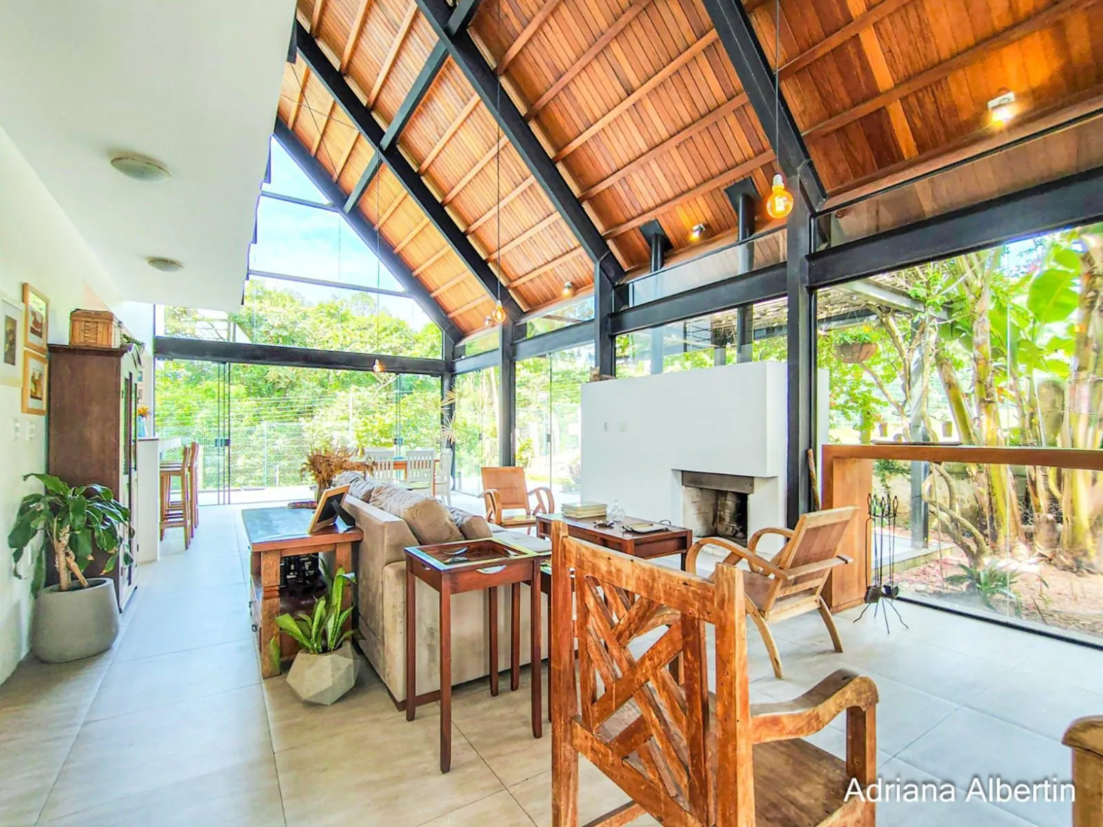 Imagem Casa com 395m² e vista para o Guaiba