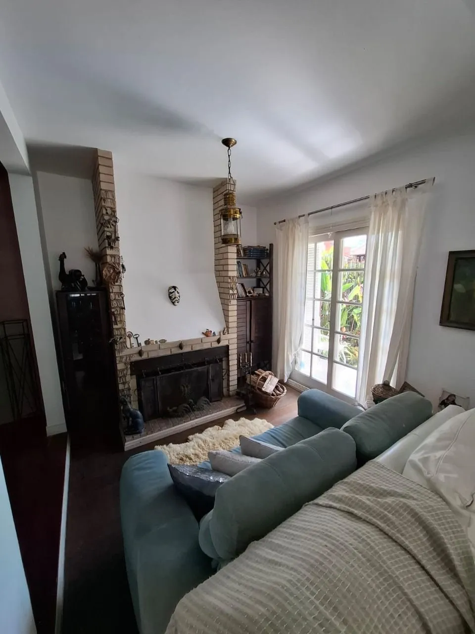 Imagem Casa em Porto Alegre, no bairro Ipanema, com 3 dormitório(s), e 3 banheiros, à venda.