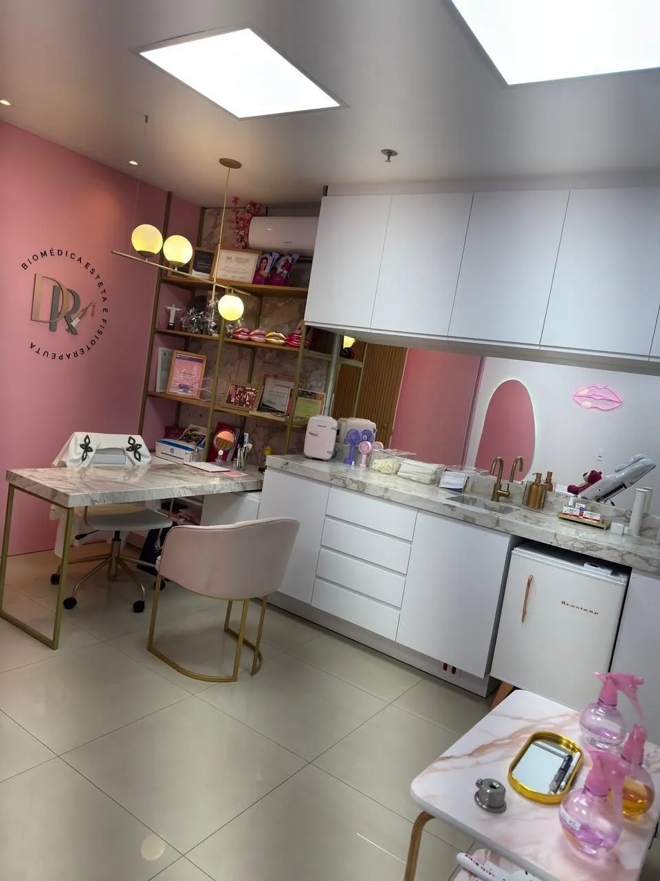 Imagem MÁFFER IMÓVEIS ALUGA Excelente conjunto comercial no bairro Santana Av. Princesa Isabel, 636 - Porto Alegre/RS