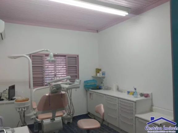 Imagem Casa / ponto comercial em Tremembé