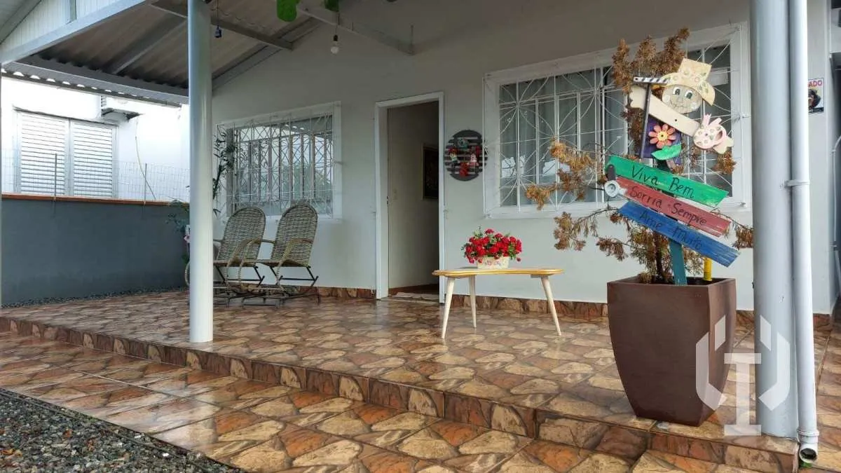 Imagem Casa à venda, com 5 quartos, 308m2