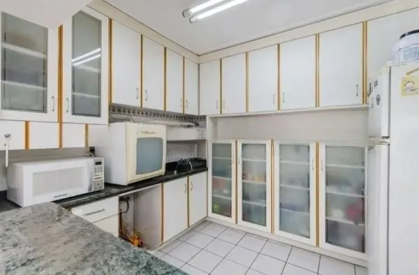 Imagem Casa / sobrado no bairro Jardim Itu de 3 dormitórios e pátio com piscina