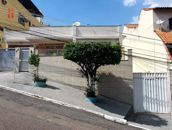 Foto do imóvel Casa de condomínio com 3 quartos à venda, 350 m² por R$ 2.800.000 - Jardim Vinte e Cinco de Agosto - Duque de Caxias/RJ