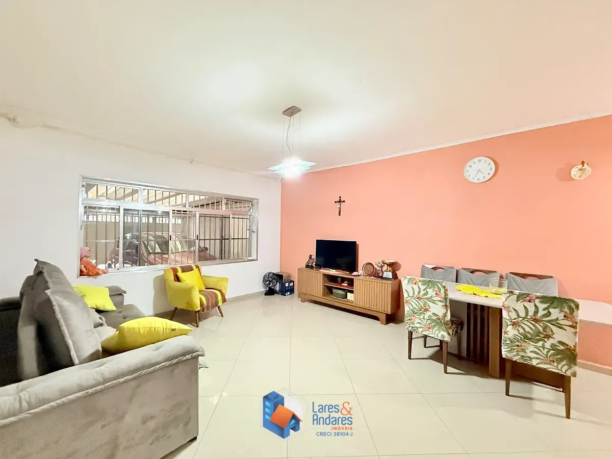 Imagem Sobrado para venda em Jardim dos Lagos com 3 quartos, sendo 3 suítes, 185m²