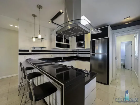 Imagem Apartamento Quadra Mar para Venda em Balneário Camboriú, CENTRO, 3 dormitórios, 2 suítes, 3 banheiros, 2 vagas