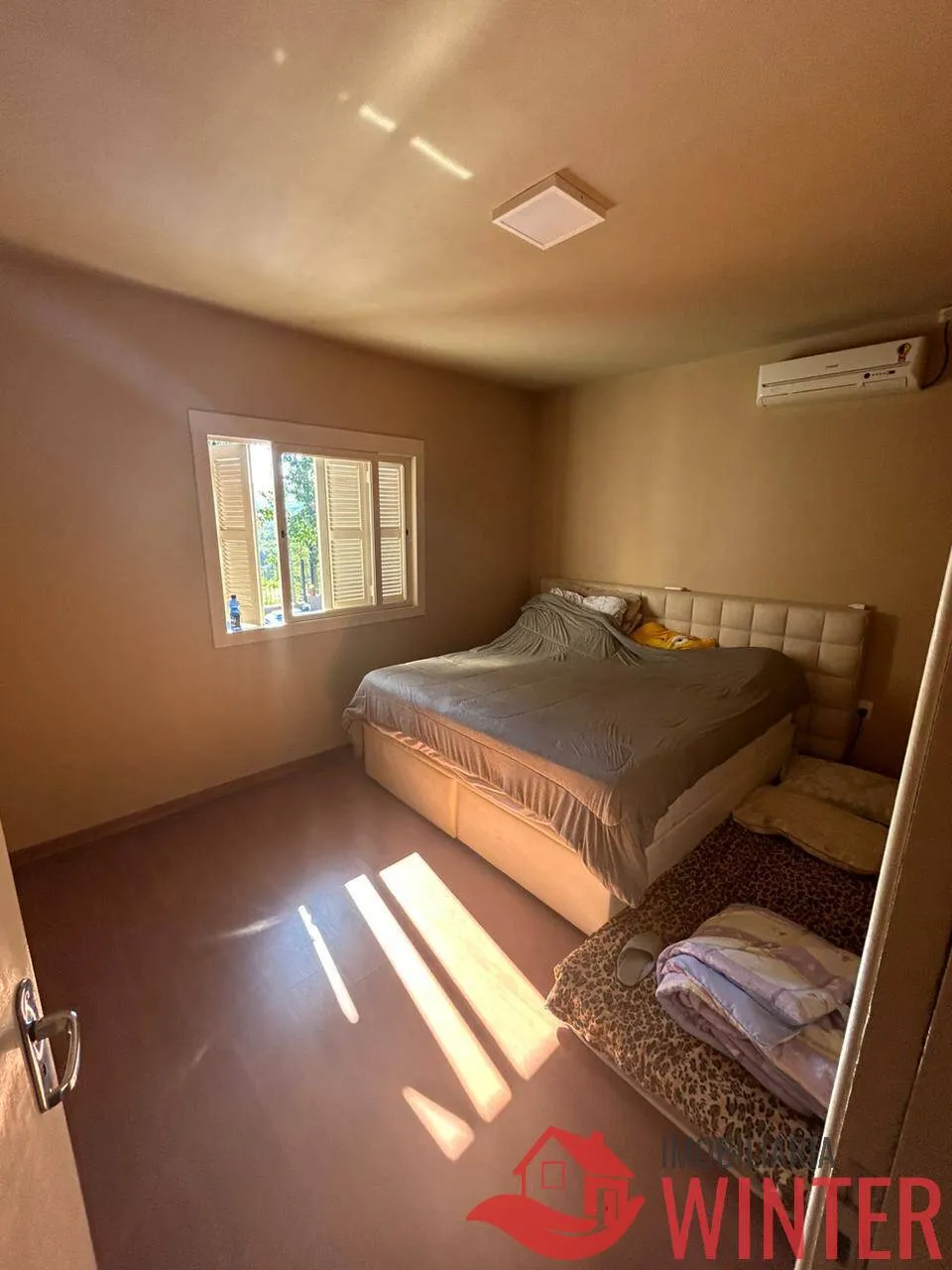 Imagem Linda casa + quiosque com 187,00m² no bairro Matiel, Feliz.