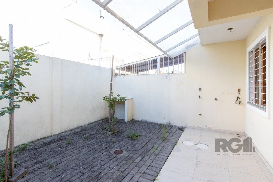 Imagem Casa para Venda - 120m², 3 dormitórios, sendo 1 suites, 1 vaga - Guarujá
