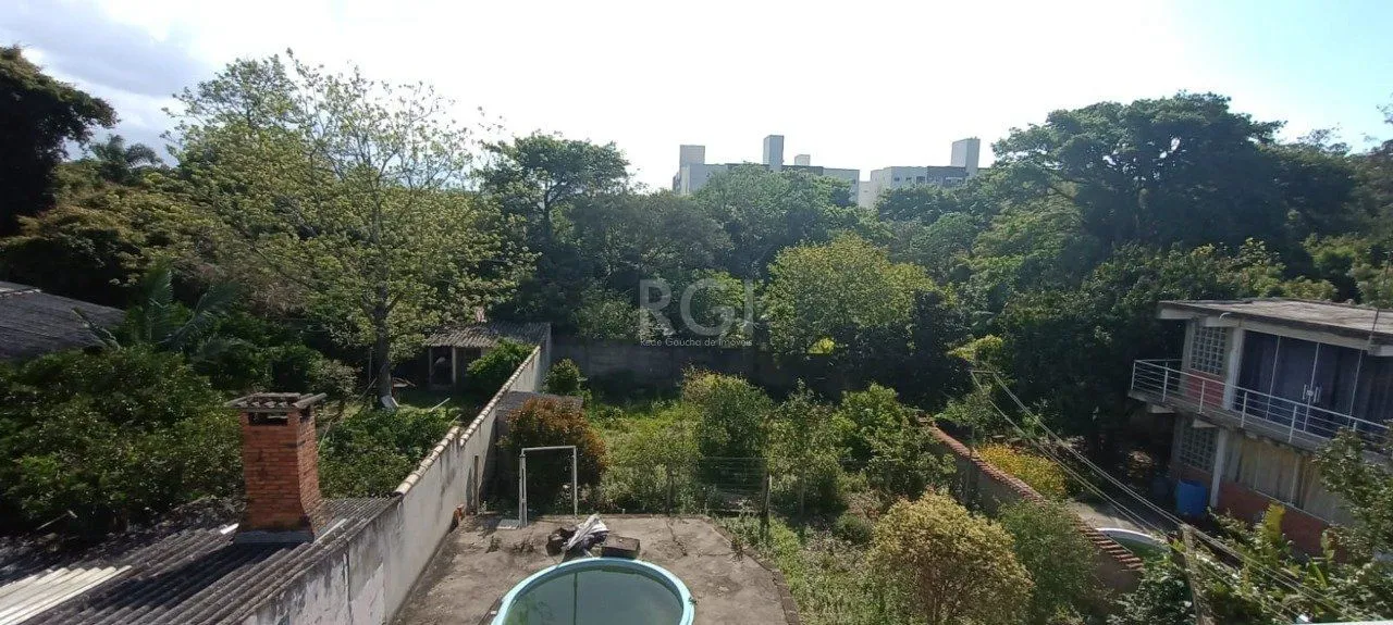 Imagem Casa para Venda - 250m², 3 dormitórios, sendo 1 suites, 2 vagas - Vila Nova, Porto Alegre