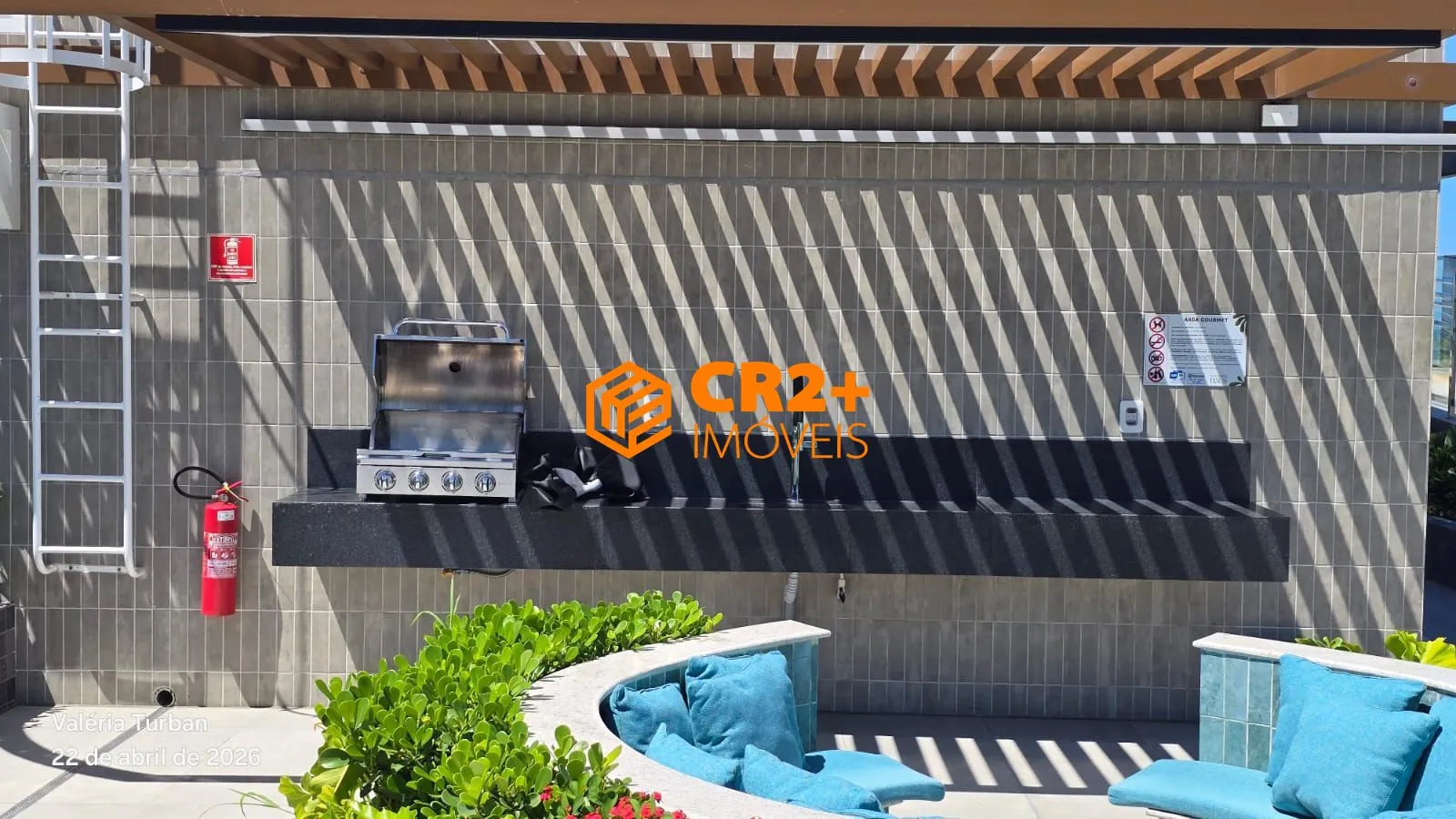 Imagem Vendo Flat 19m² ao lado do Mag Shopping e com belíssima vista para o mar. Oportu