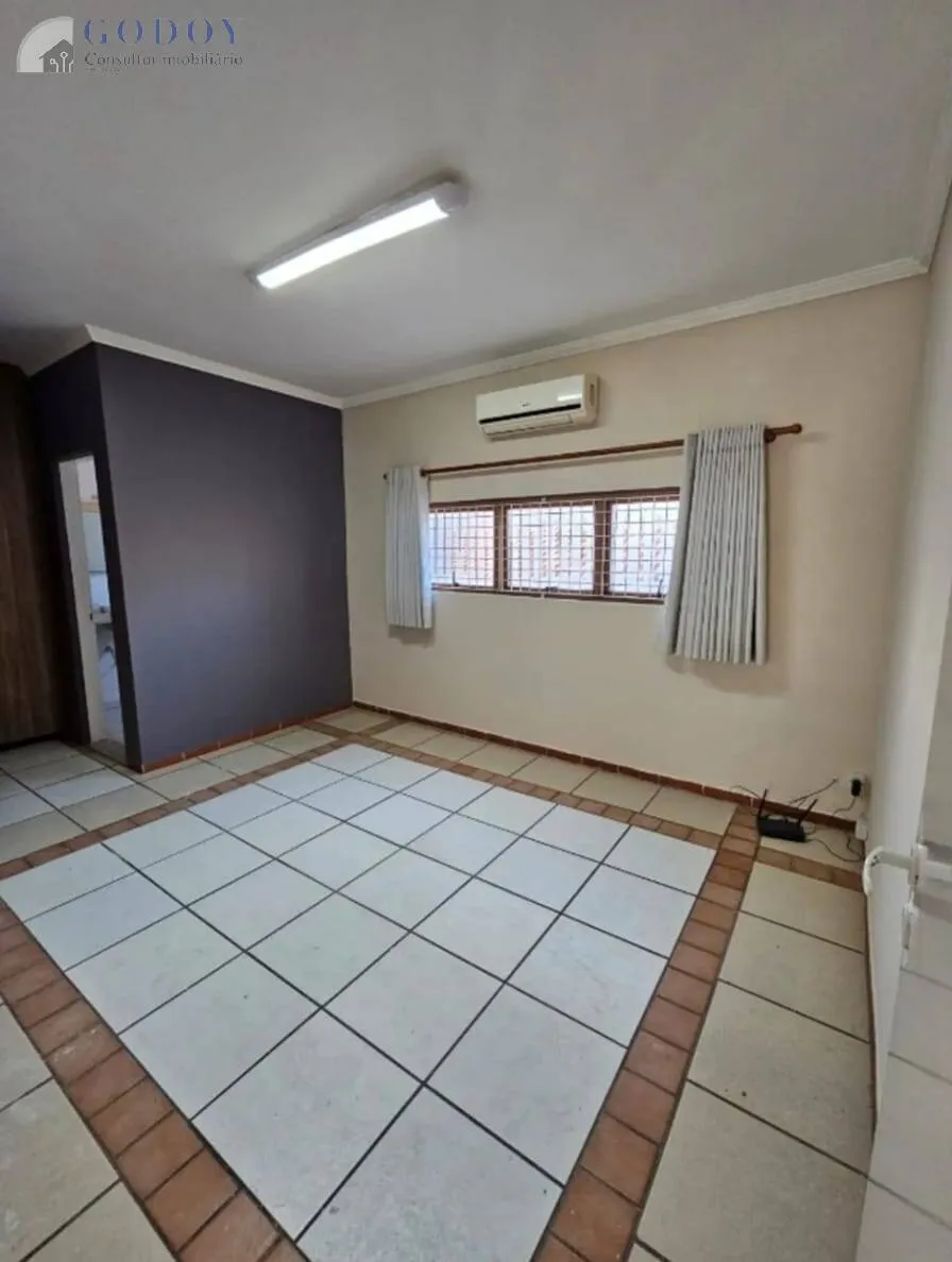 Imagem Excelente oportunidade, casa próximo ao centro da cidade.