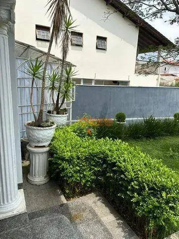 Imagem Sobrado com 5 dormitórios à venda, 500 m² por R$ 1.700.000,00 - Vila Oliveira - Mogi das Cruzes/SP