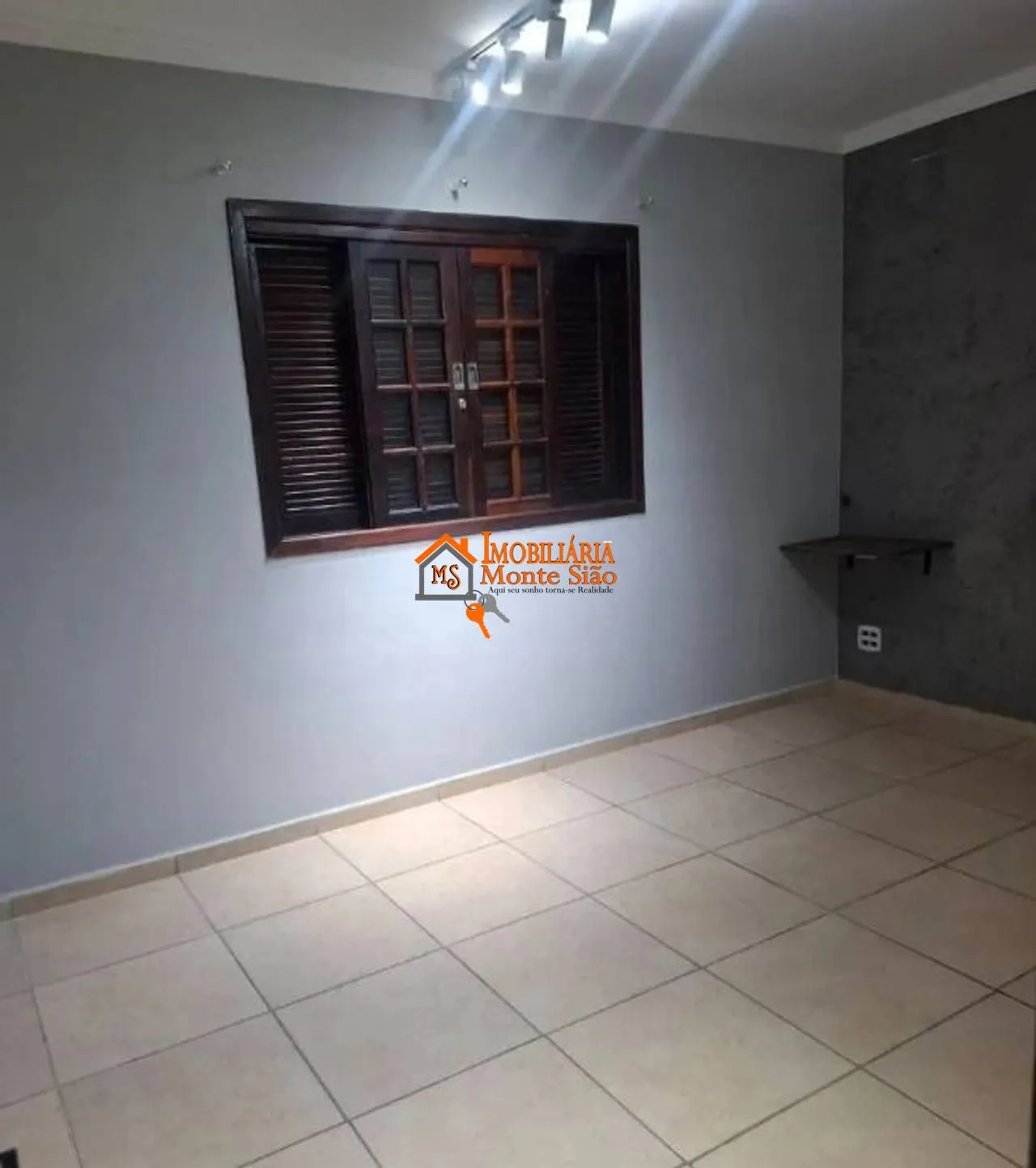 Imagem Sobrado com 3 dormitórios à venda, 100 m² por R$ 550.000,00 - Jardim Vila Galvão - Guarulhos/SP