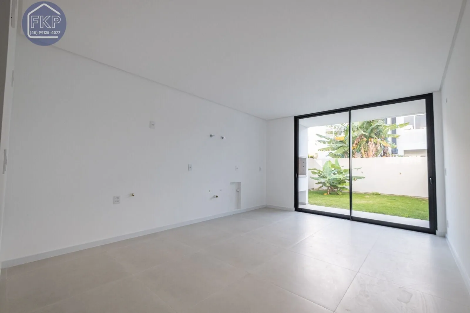 Imagem Casa 3 dormitórios à venda no bairro Cachoeira do Bom Jesus - Florianópolis - SC