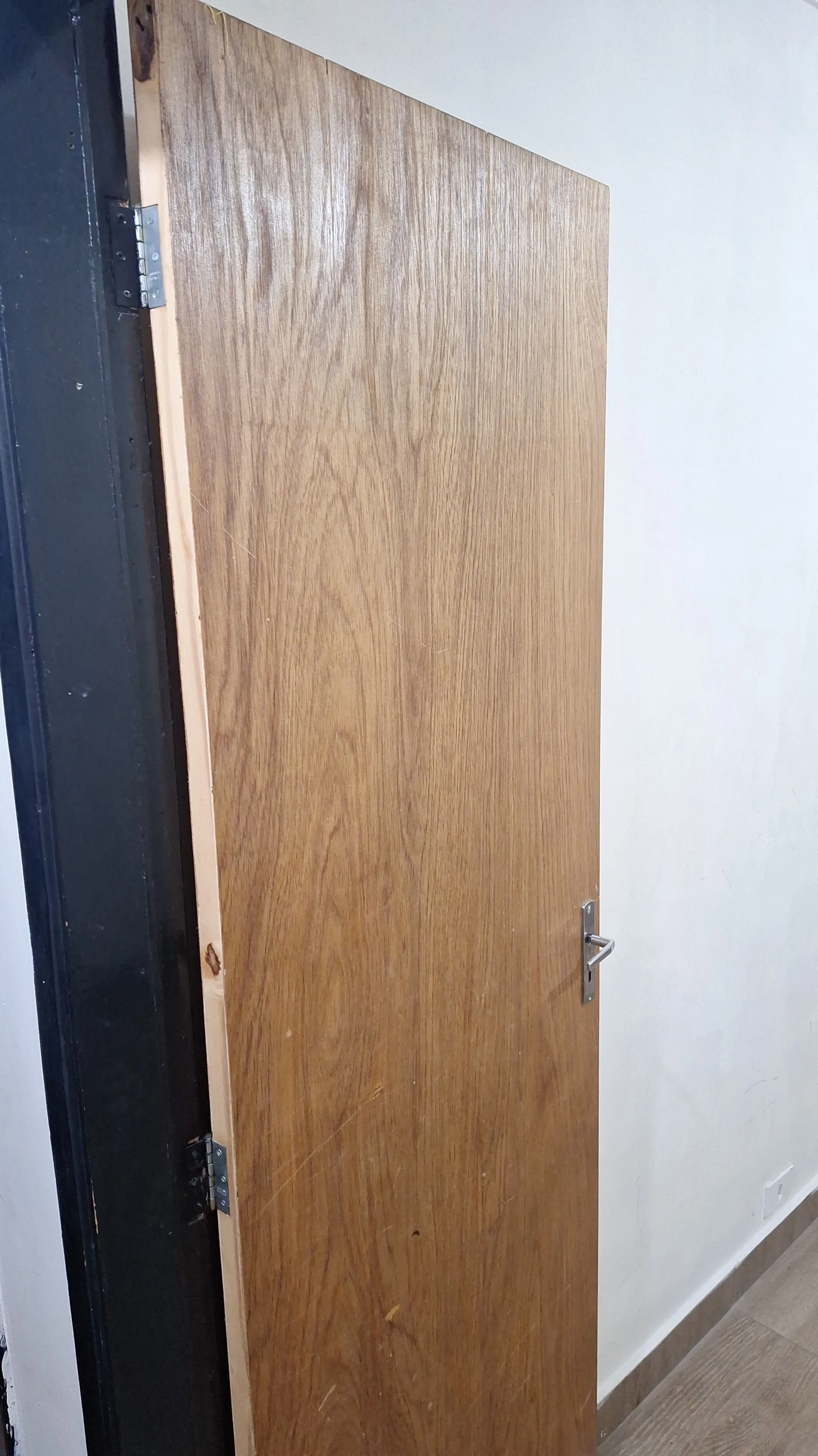 Imagem VENDO APTO DE 02 DORMIRÓRIOS NO CONJUNTO RESIDENCIAL INGAÍ - SP!