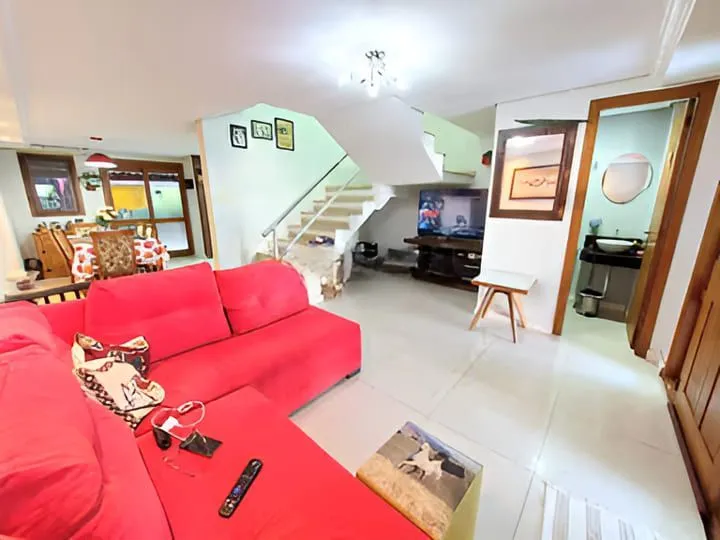 Imagem Casa em Condomínio de 3 dormitorios à venda em Hípica, Porto Alegre.