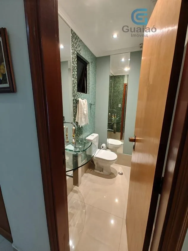 Imagem VENDO LINDO E AMPLO APARTAMENTO COM 03 DORMITÓRIOS E 02 VAGAS DE GARAGEM NO EMBARÉ, SANTOS