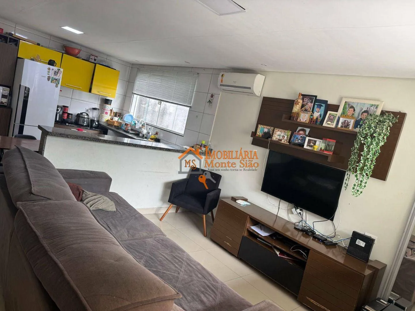 Imagem Casa com 3 dormitórios à venda, 200 m² por R$ 650.000,00 - Parque São Miguel - Guarulhos/SP