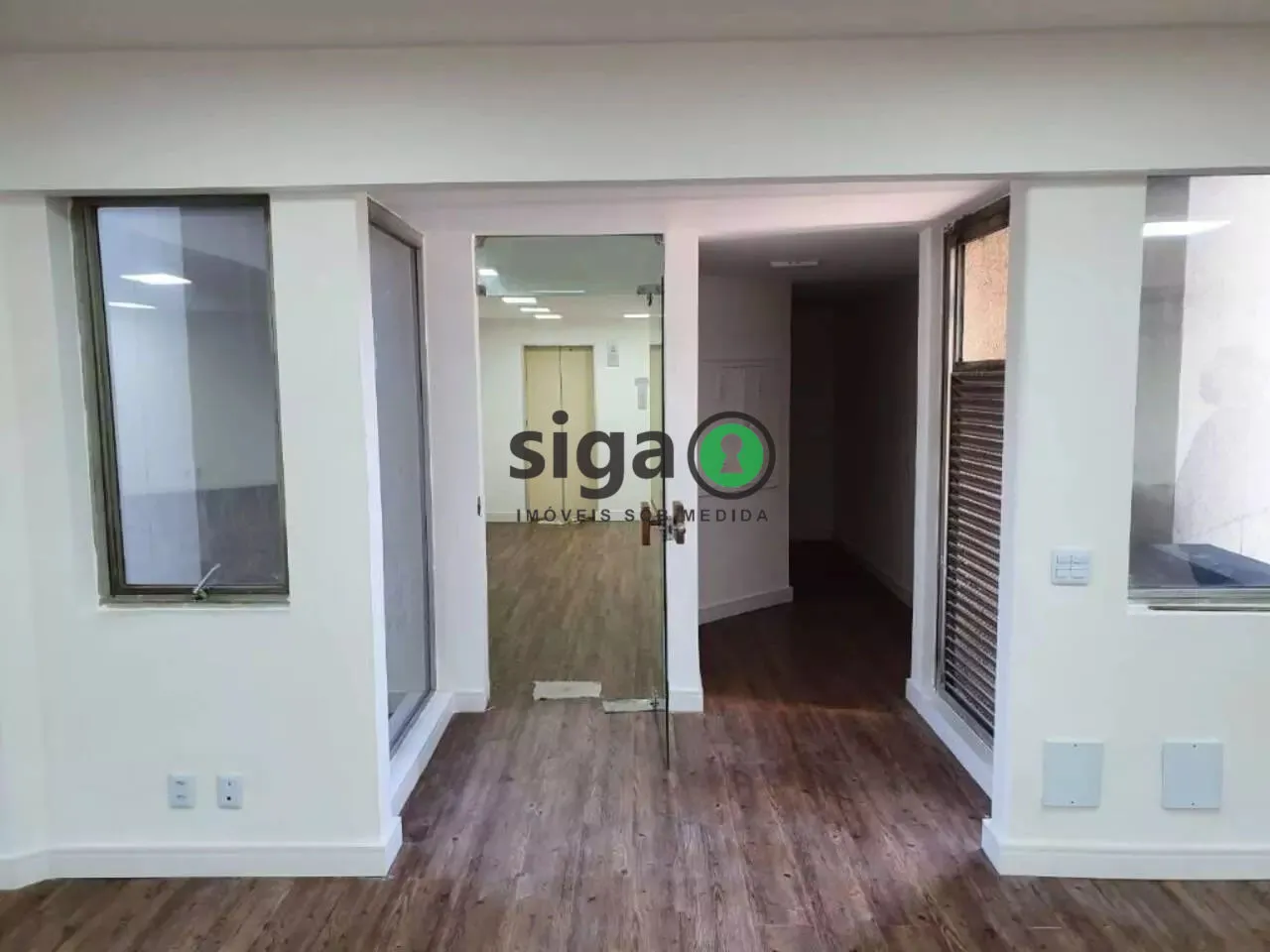 Imagem Conjunto Comercial para venda e locação, 4 vagas, 204m², Brooklin - SP