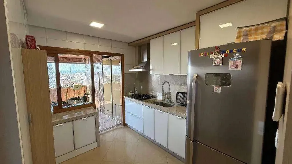 Imagem Cobertura com 4 dormitórios, 2 suítes, lavabo e 3 vagas de garagem.