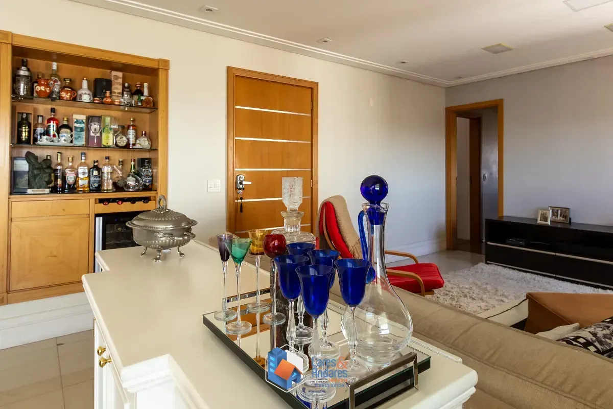 Imagem Apartamento para venda em Chácara Santo Antônio (Zona Leste) com 3 quartos, sendo 2 suítes, 179m²