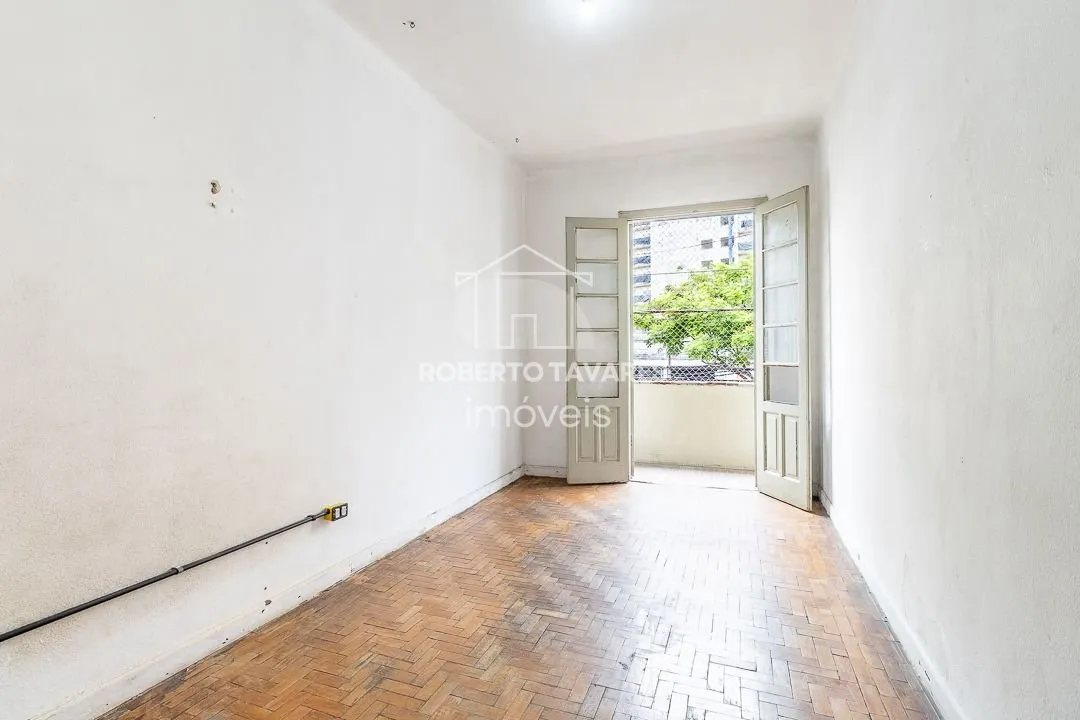 Imagem Prédio Bom Retiro - Com 2 andares, 4 aptos. de 90m² cada, 700 m² de área útil total, Loja no térreo com 300m².
