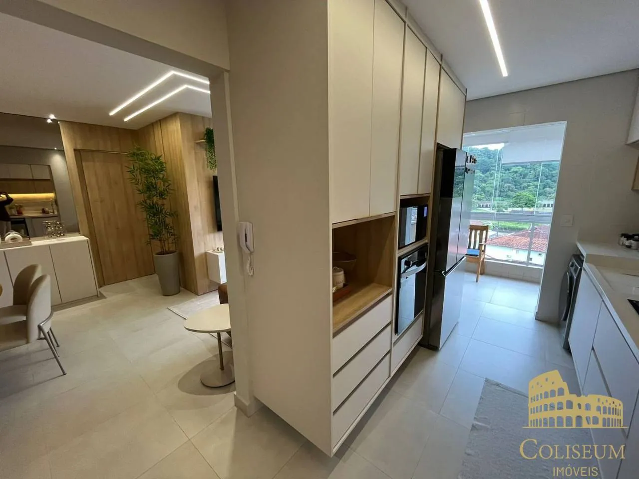 Imagem Apartamento com 2 dormitórios à venda, 81 m² por R$ 950.000,00 - Canto do Forte - Praia Grande/SP