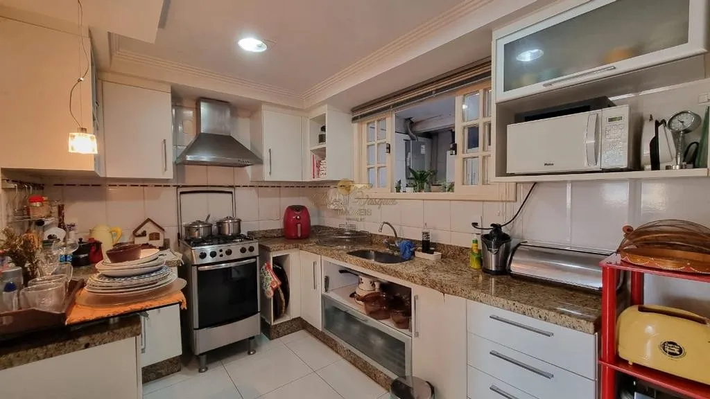 Imagem Casa em Condomínio para Venda em Teresópolis / RJ no bairro Várzea