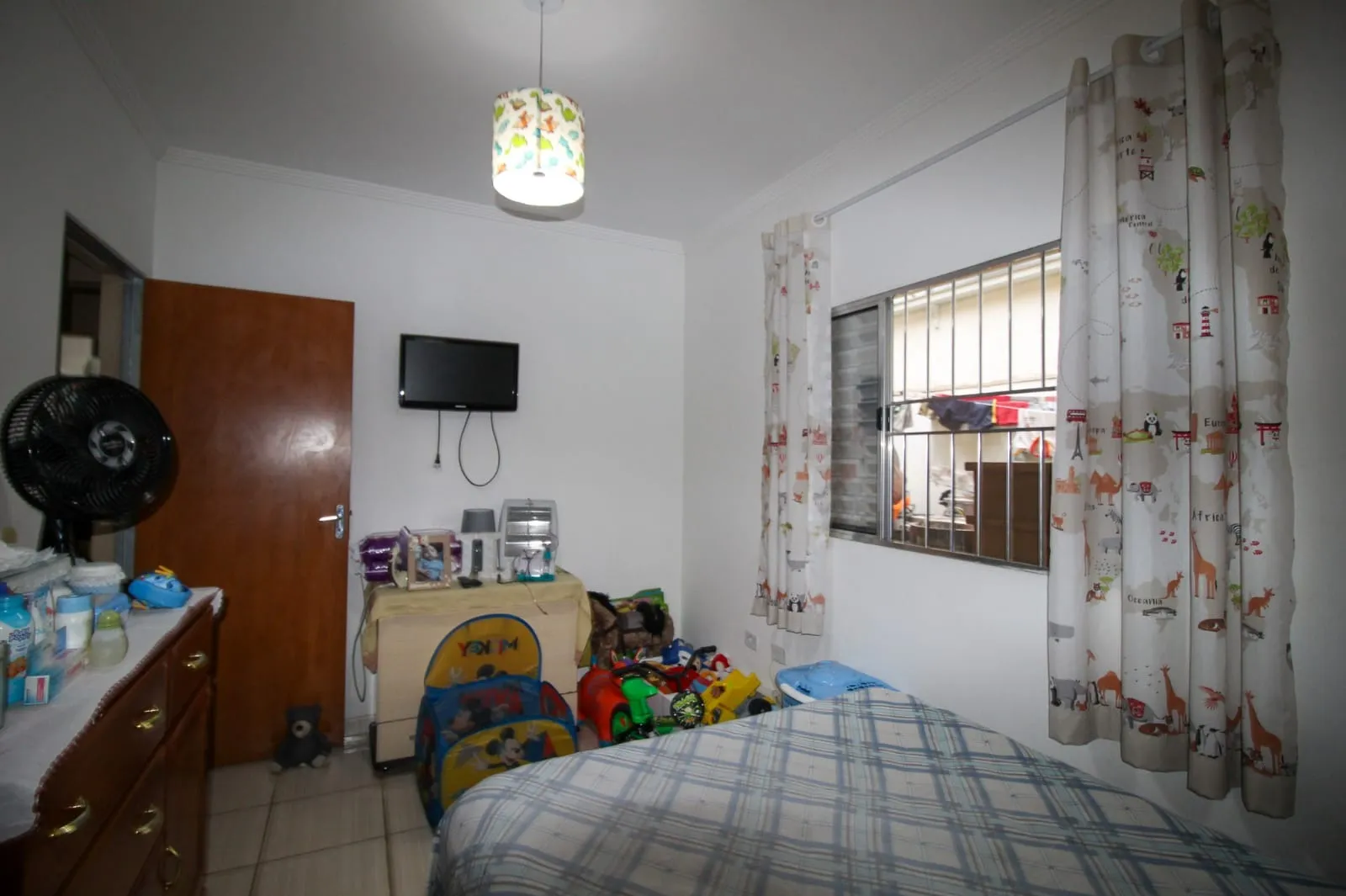 Imagem Casa Ampla e Moderna na Zona Norte com Área Gourmet e Quintal Privativo