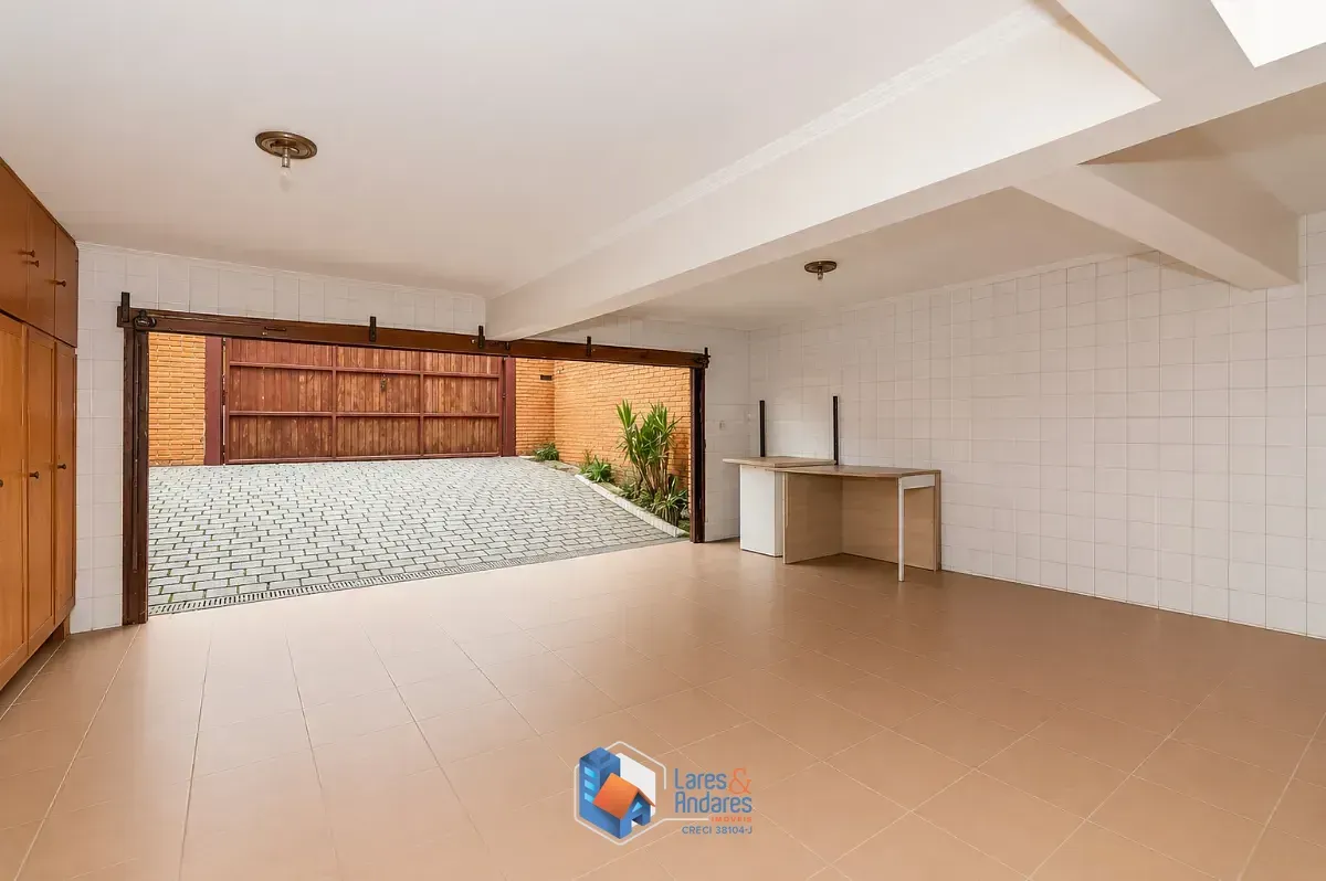Imagem Sobrado para venda em Vila Madalena com 4 quartos, sendo 2 suítes, 191m²