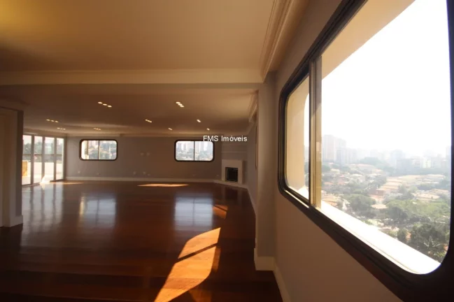 Imagem Cobertura À Venda no bairro Santa Cecília com 4 suítes, 2 salas, 3 banheiros, 4 vagas, 450m².