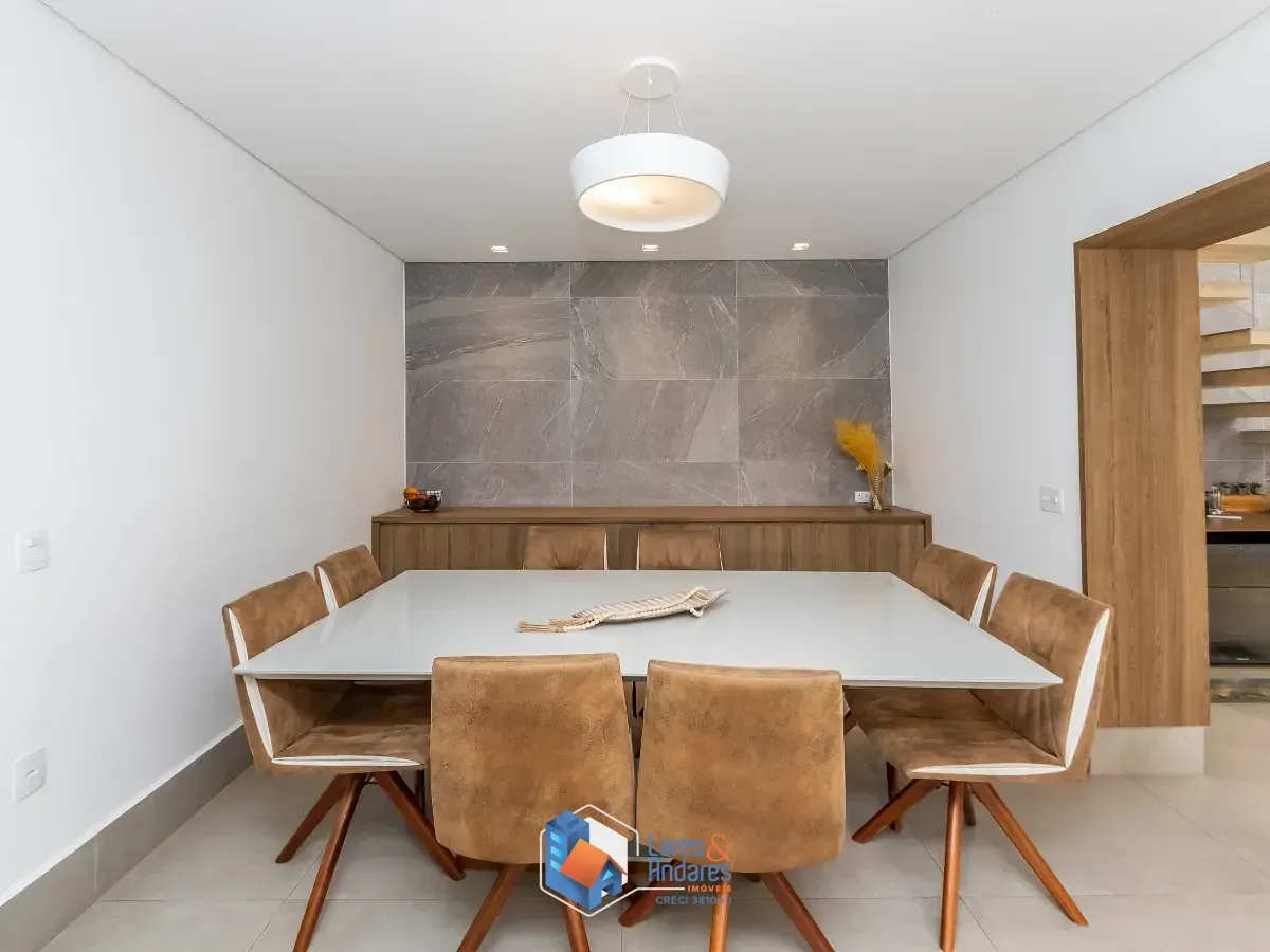 Imagem Casa para venda em Planalto Paulista com 4 quartos, sendo 2 suítes, 319m²