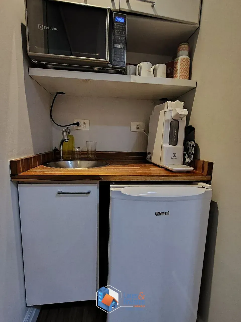Imagem Conjunto comercial para venda em Cerqueira César, 88m²