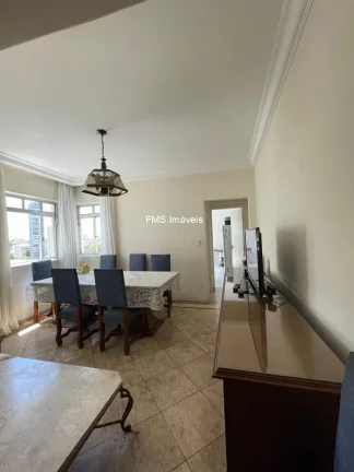 Imagem Imóvel de Luxo na Vila Mariana: Casa com 5 Quartos, 2 Suítes e 220m² em São Paulo-SP