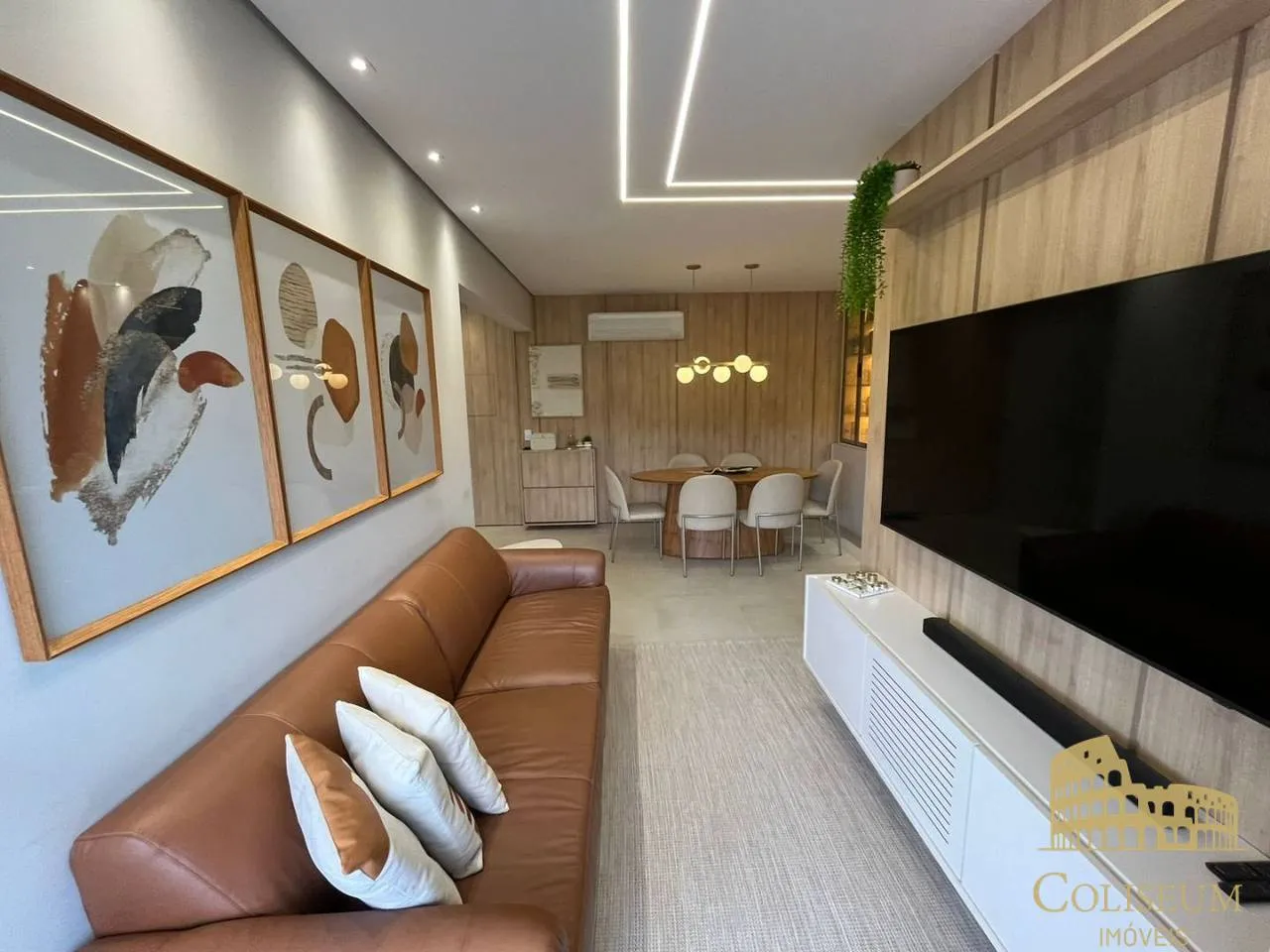 Imagem Apartamento com 2 dormitórios à venda, 81 m² por R$ 950.000,00 - Canto do Forte - Praia Grande/SP