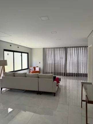 Imagem Sobrado com 3 dormitórios para alugar, 278 m² por R$ 11.942,08/mês - Condomínio Residencial Mantiqueira - São José dos Campos/SP