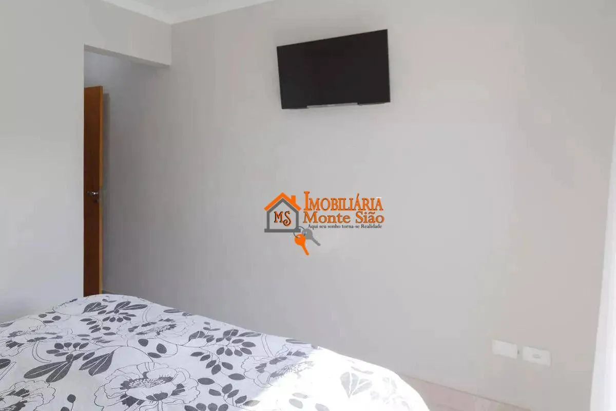 Imagem Casa com 3 dormitórios à venda, 168 m² por R$ 767.000,00 - Jardim Rizzo - Guarulhos/SP