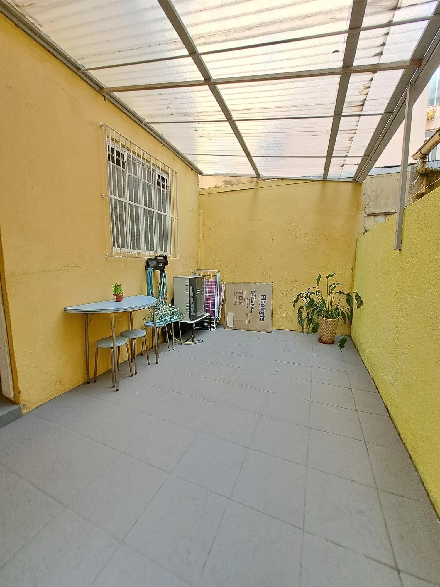 Imagem Apartamento térreo na Rua Santana