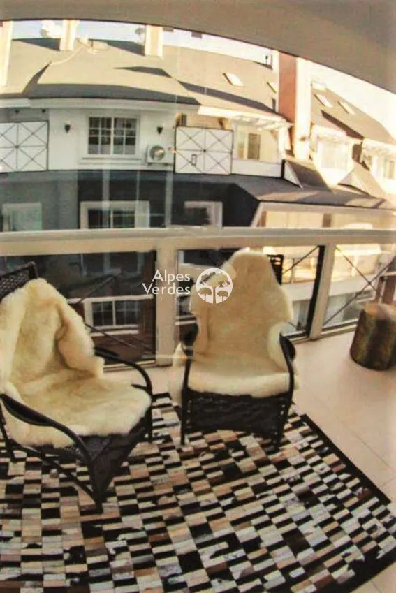 Imagem Cobertura com 3 dormitórios à venda por R$ 1.585.000 - CENTRO - Gramado/RS