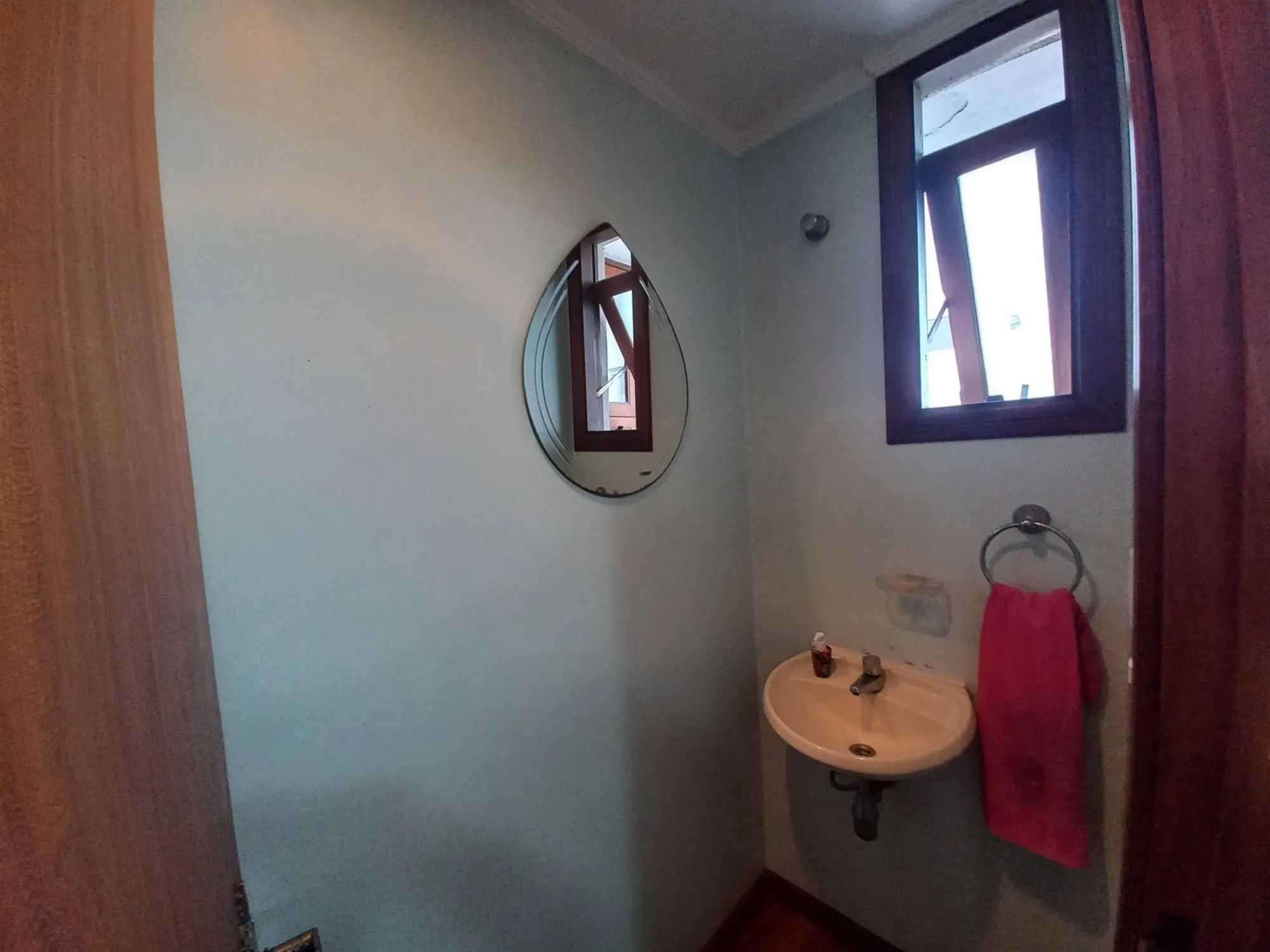 Imagem Sobrado 3 Dorm. semi mobiliado