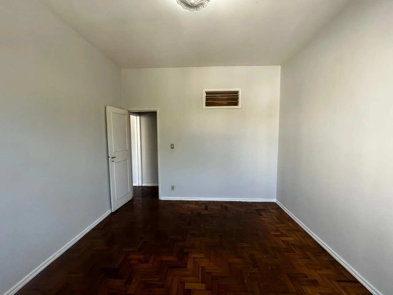 Imagem Apartamento para Venda em Petrópolis / RJ no bairro Centro