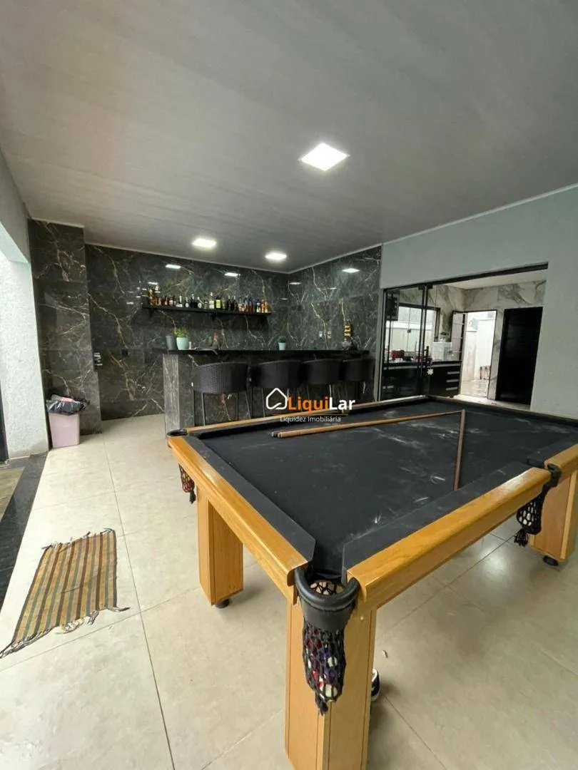 Imagem Casa à Venda no Montevidéu com 3 Suítes, Piscina, Espaço Gourmet e Amplo Quintal Próxima ao Alphaville IV