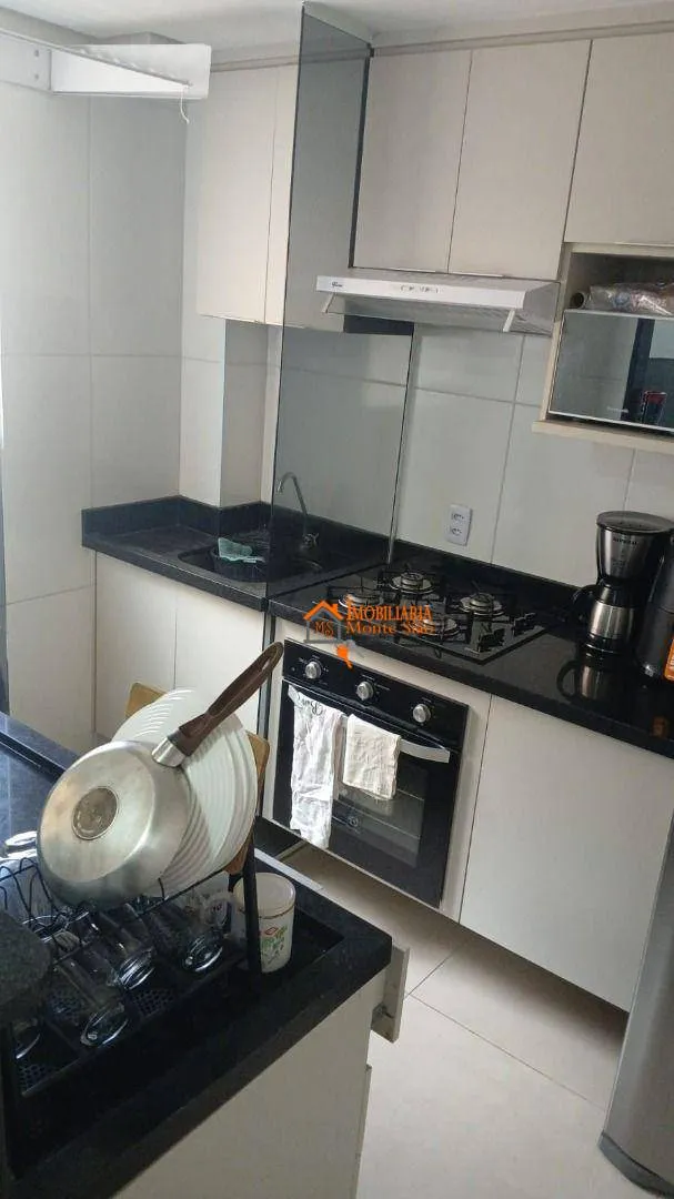 Imagem Apartamento com 2 dormitórios à venda, 38 m² por R$ 290.000,00 - São João - Guarulhos/SP