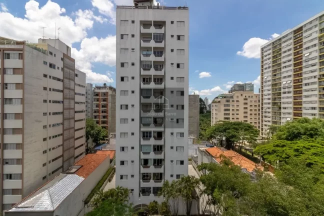 Imagem Apartamento Reformadíssimo com 3 suites 1 vaga prox Metro