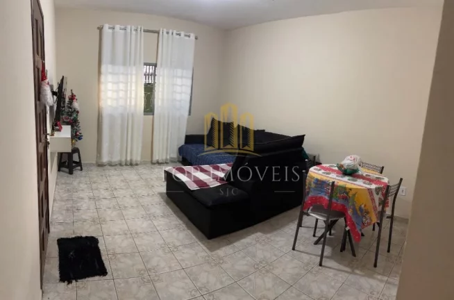 Imagem Excelente Casa de 2 Dormitórios no Dom Pedro com documentação em dia - Zona sul de São José dos Campos