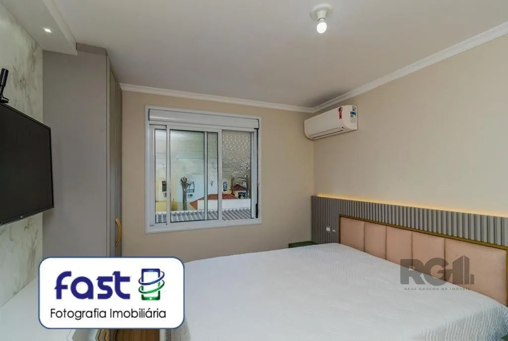 Imagem Apartamento 3 quartos, sendo 1 suíte, 82 m² de área privativa e 2 vagas de garagem individuais. Localizado na Rua/Av. Grecia, no bairro Passo D Areia em Porto Alegre.