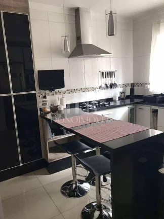 Imagem Sobrado novo 205m² | 2 suítes (3º dormitório opcional) | 4 vagas |