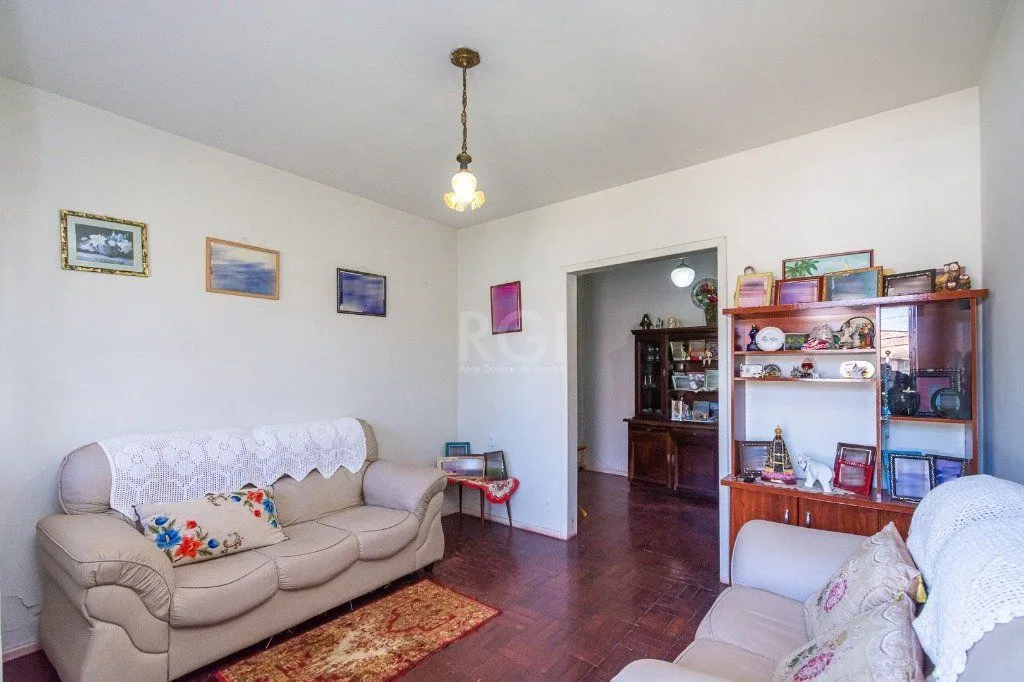 Imagem Casa de 3 dormitórios, 3 vagas no bairro Vila Ipiranga