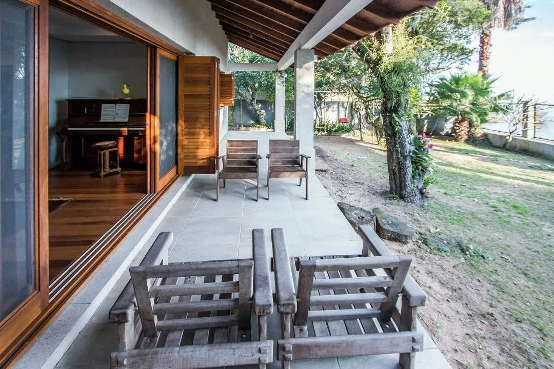 Imagem Casa para Venda - 420m², 4 dormitórios, sendo 3 suites, 5 vagas - Tristeza