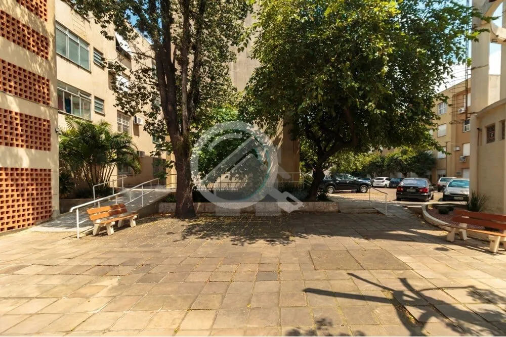 Imagem Apresentamos um incrível apartamento à venda, situado em um condomínio fechado localizado entre a...