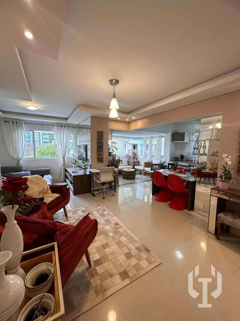 Foto do imóvel Apartamento à venda, no Consul cathcart em Itapema, Centro, com 2 quartos, 90m2